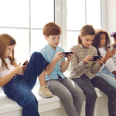 smatphone e figli isolamento